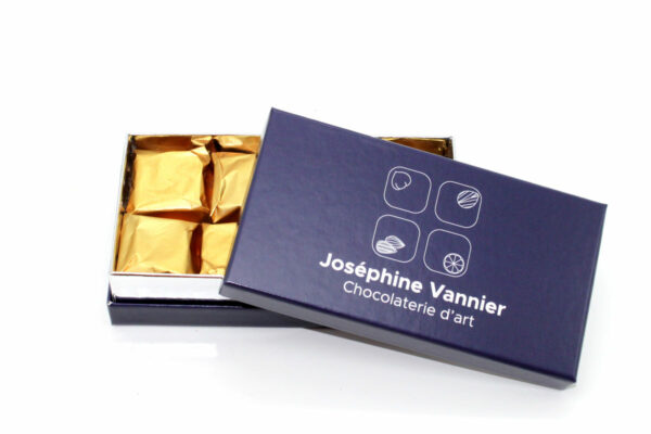 Boite de 8 marrons glacés