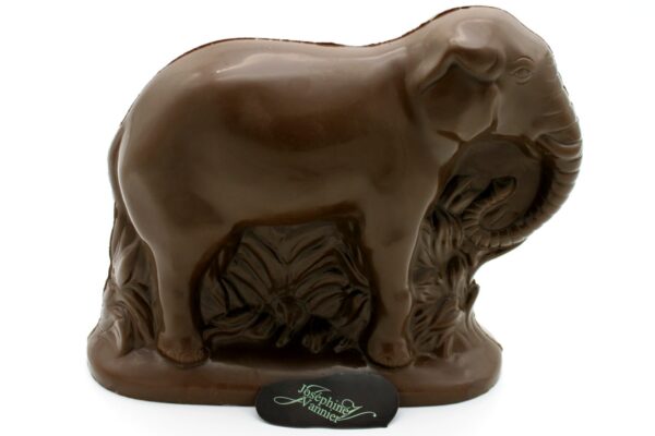 Éléphant en chocolat lait 16 cm