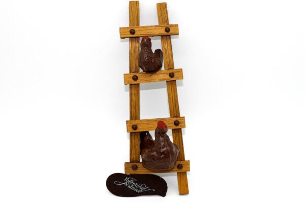 Echelle à poules en chocolat au lait garnie
