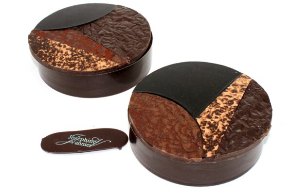 Boite Patchwork 10cm Garnie en Chocolat
