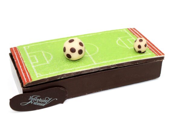 Boite Football T2 Garnie en Chocolat