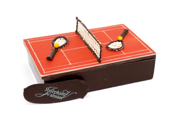 Boite Tennis T1 Garnie en Chocolat