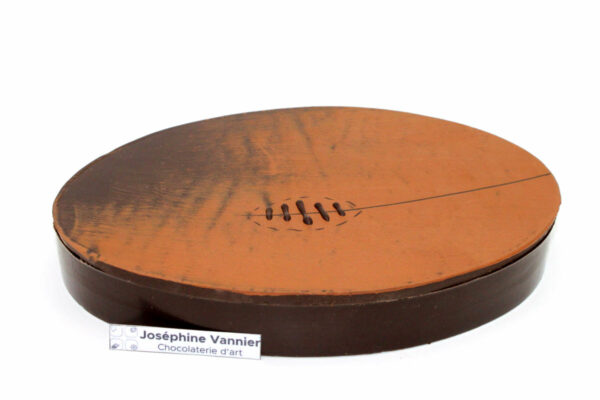 Boite Ovalie cuire T2 garnie en Chocolat