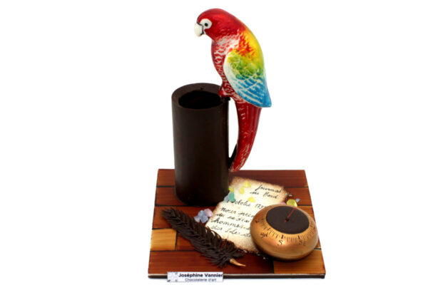 Composition au perroquet en Chocolat