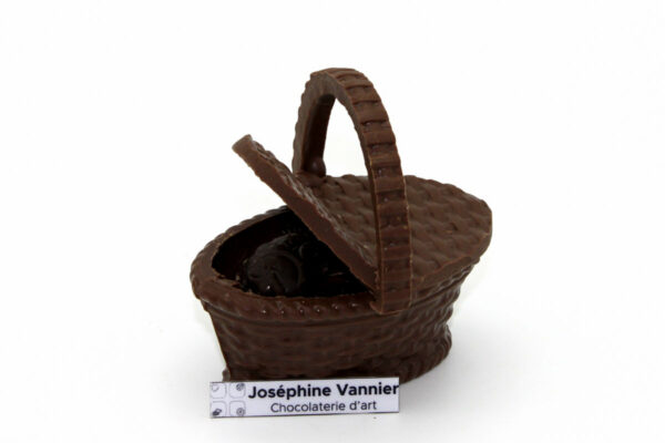 Panier T1 en chocolat au lait garni