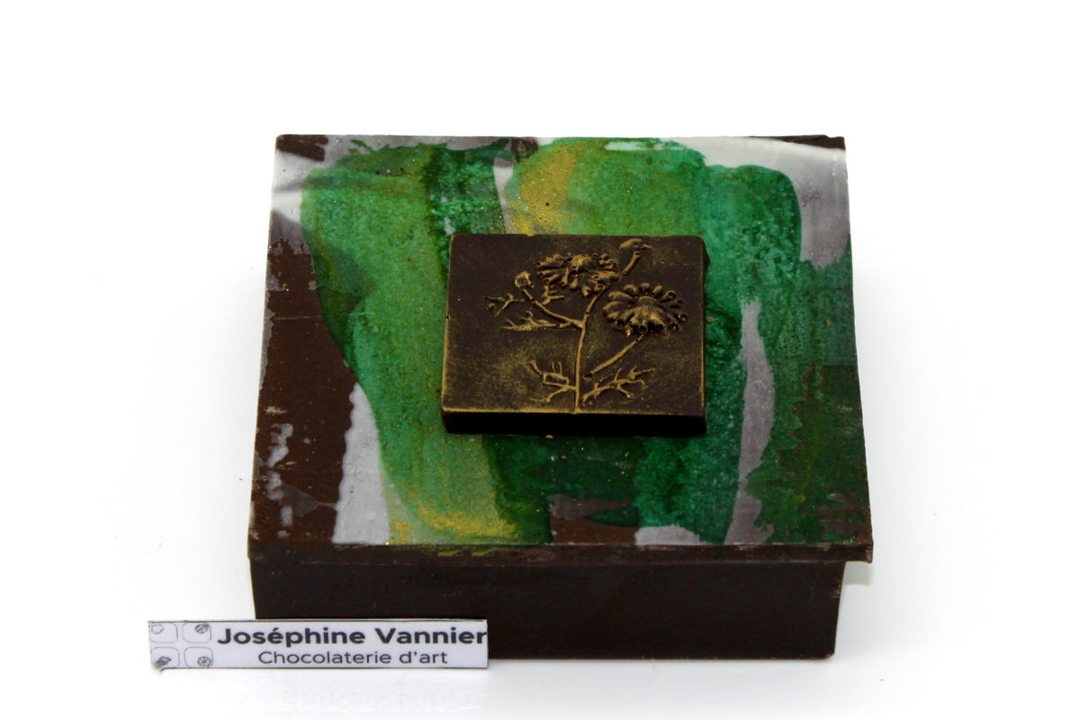 Boîte botanique 9x9cm garnie