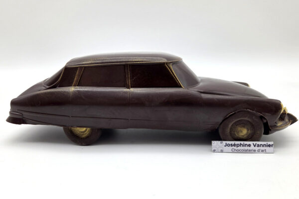 Citroën DS en Chocolat Noir