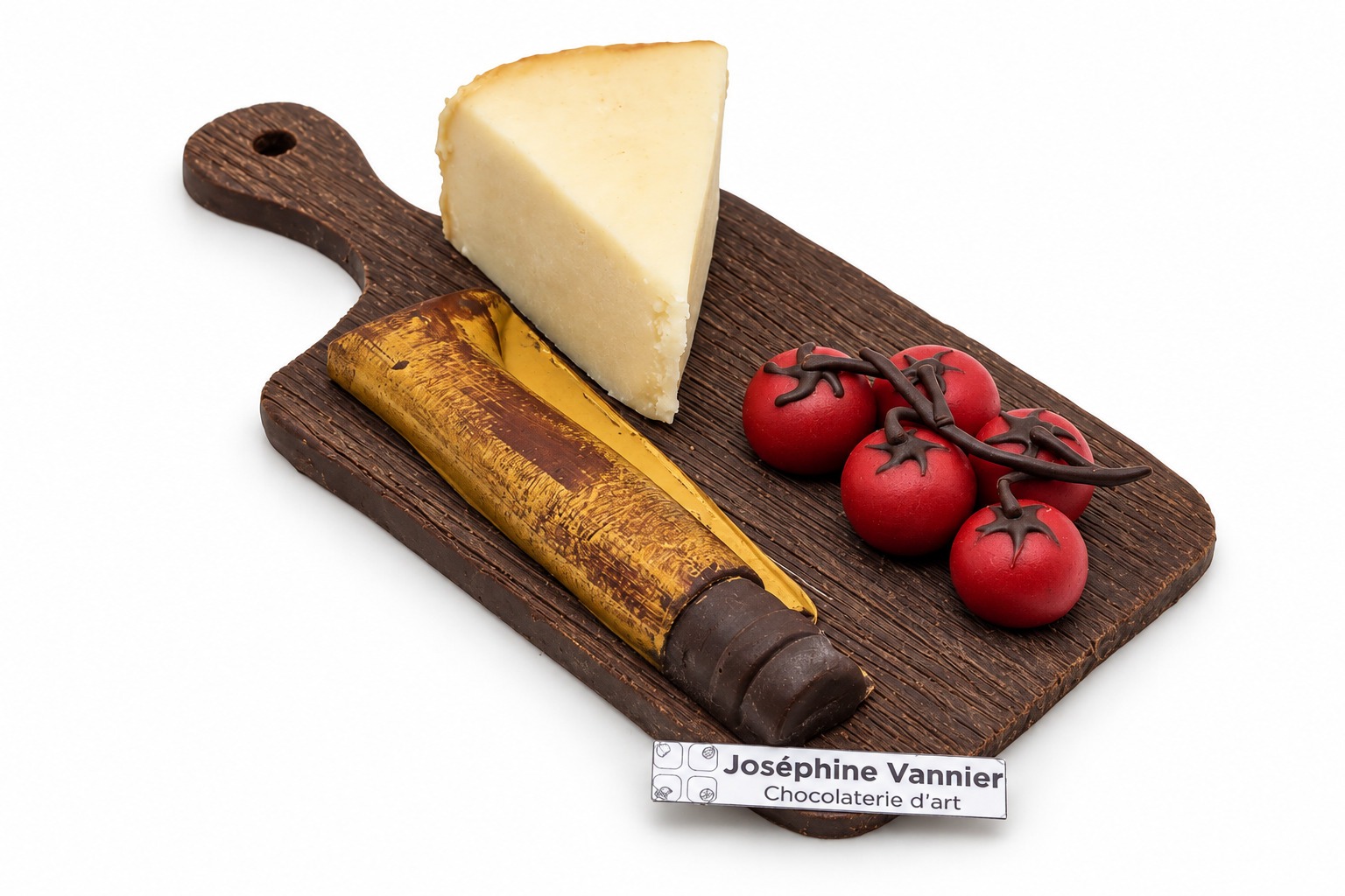 PLANCHE DÉGUSTATION en Chocolat Noir, Fromage & Tomates en Pâte d'Amandes