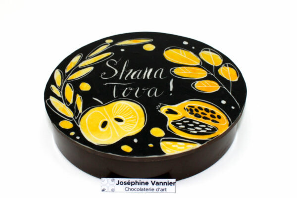 Boite 15cm Garnie en Chocolat