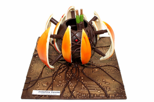 Cyborg Citrouille en Chocolat NON LIVRABLE